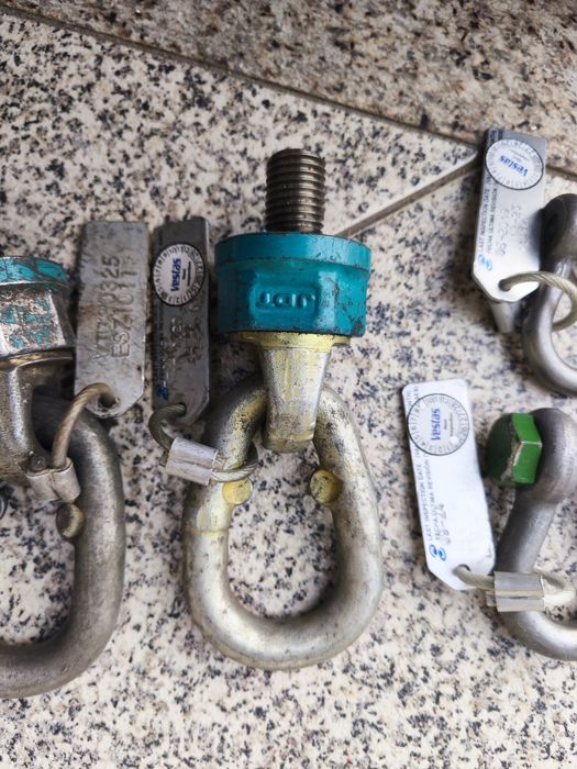 Conjunto de componentes de fixação e elevação industrial