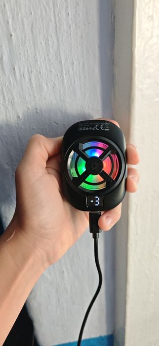 Продам потужний ігровий кулер  для смартфона Hoco GM76
