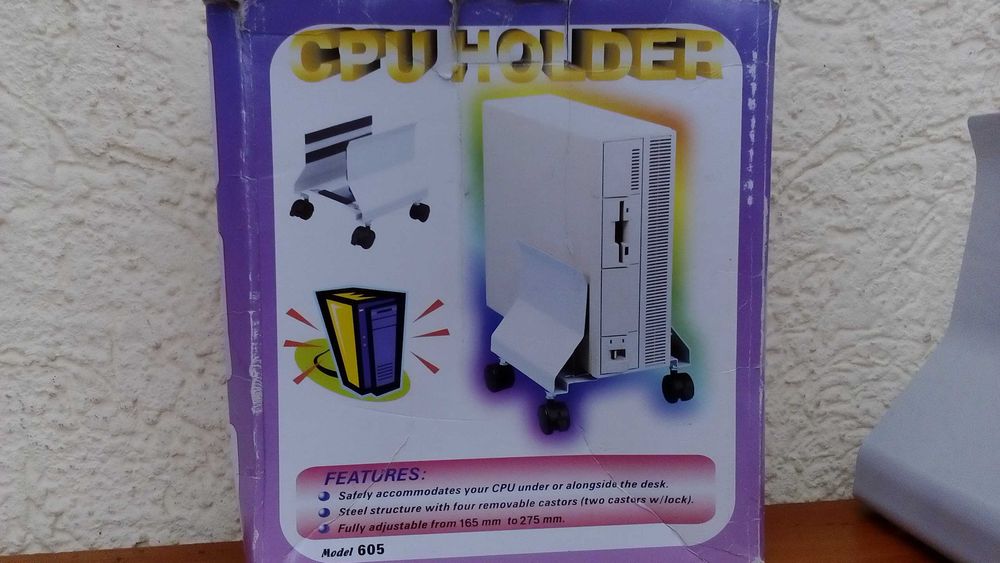 Podstawa na kółkach pod komputer