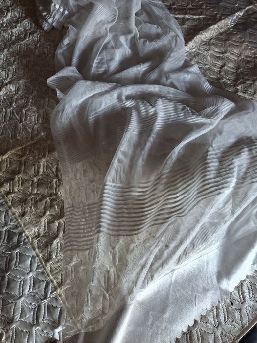 Тюль.          .