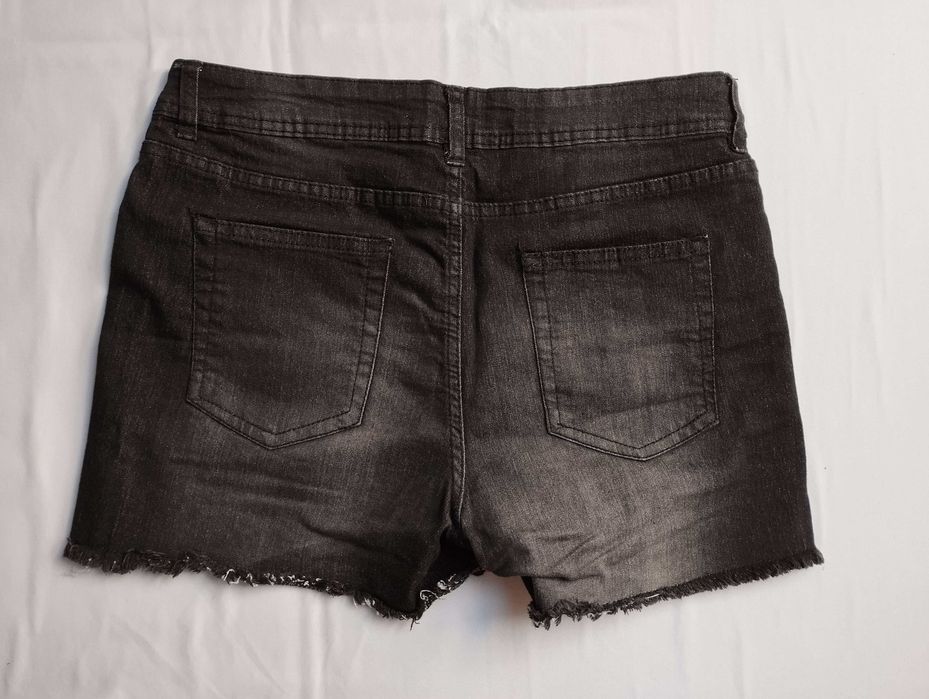 czarne szorty krótkie spodenki na lato z kieszeniami esmara 42 XL