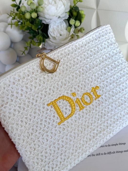 Біла косметичка /клатч Dior Summer Pouch