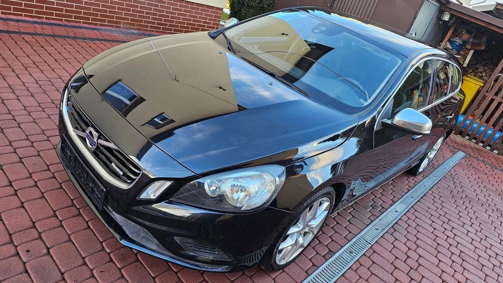 Volvo V60 2014r 2.0D 136KM 5 cyl z Włoch Opłacony Film Zamiana Sanok