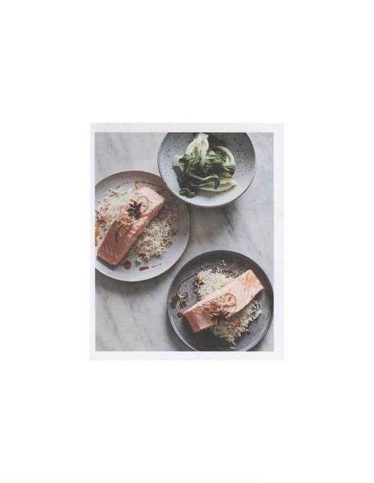 Книга "Специи. Гид по вкусам и ароматам", подарочная, новая