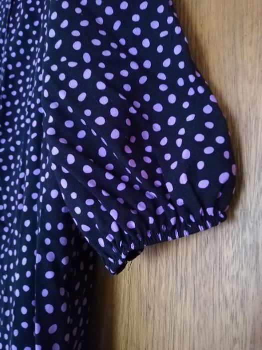 Vestido midi às bolinhas Bershka