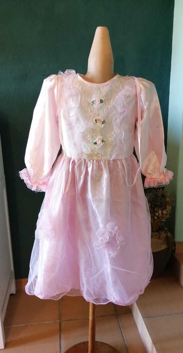 Vestidos de carnaval e medieval princesa para bebes e crianças