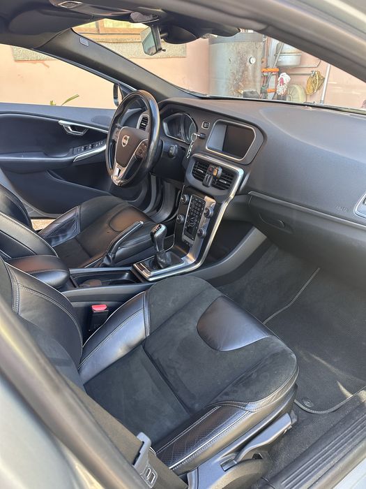 Volvo V40 1.6 D2 R-Design