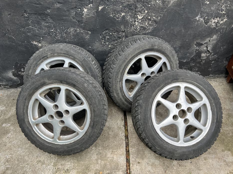 Титанові диски з Michelin шипованою гумою R14