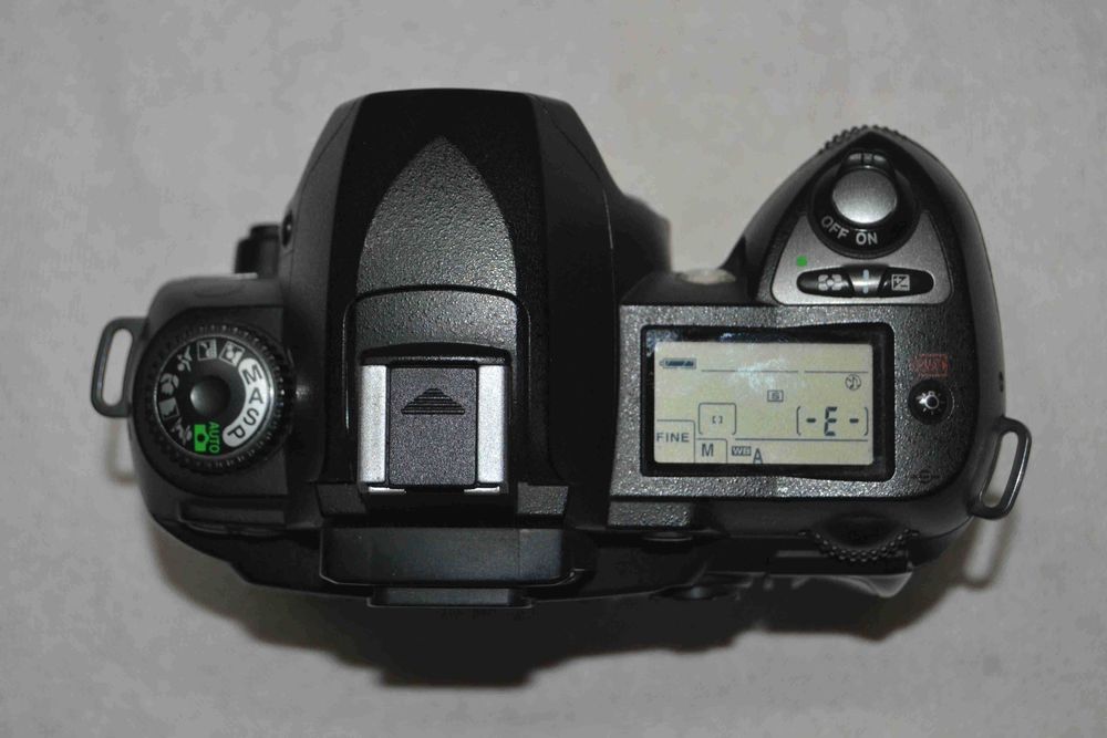 Câmera Fotográfica Nikon D70