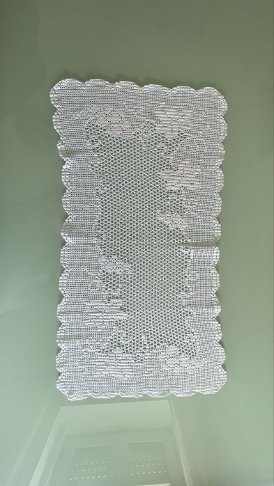 Napron em renda feita à mão