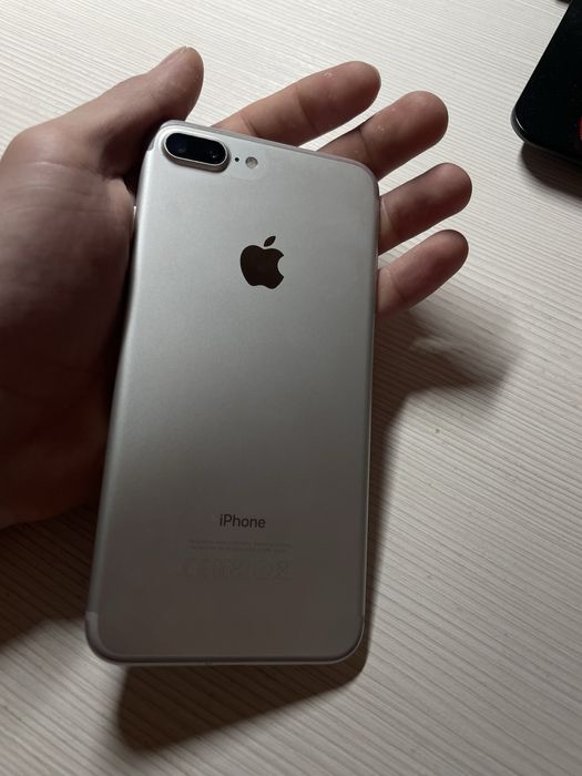 Продам Iphone 7 Plus 128 gb Silver