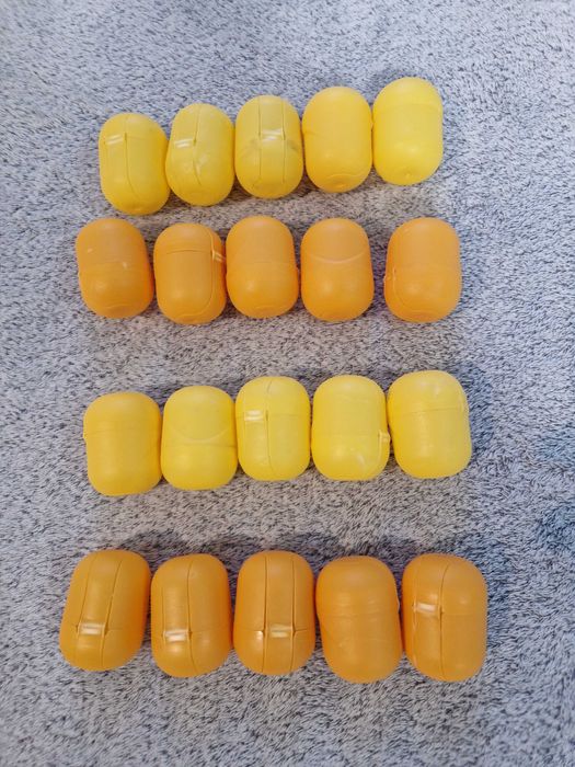 Sprzedam zestaw opakowan po kinder niespodziankach