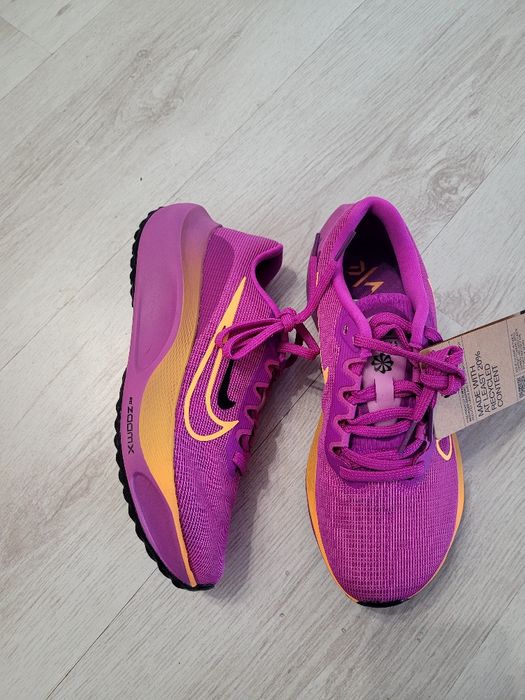 Кроссовки жіночі NIKE ZOOM FLY 5 нові original