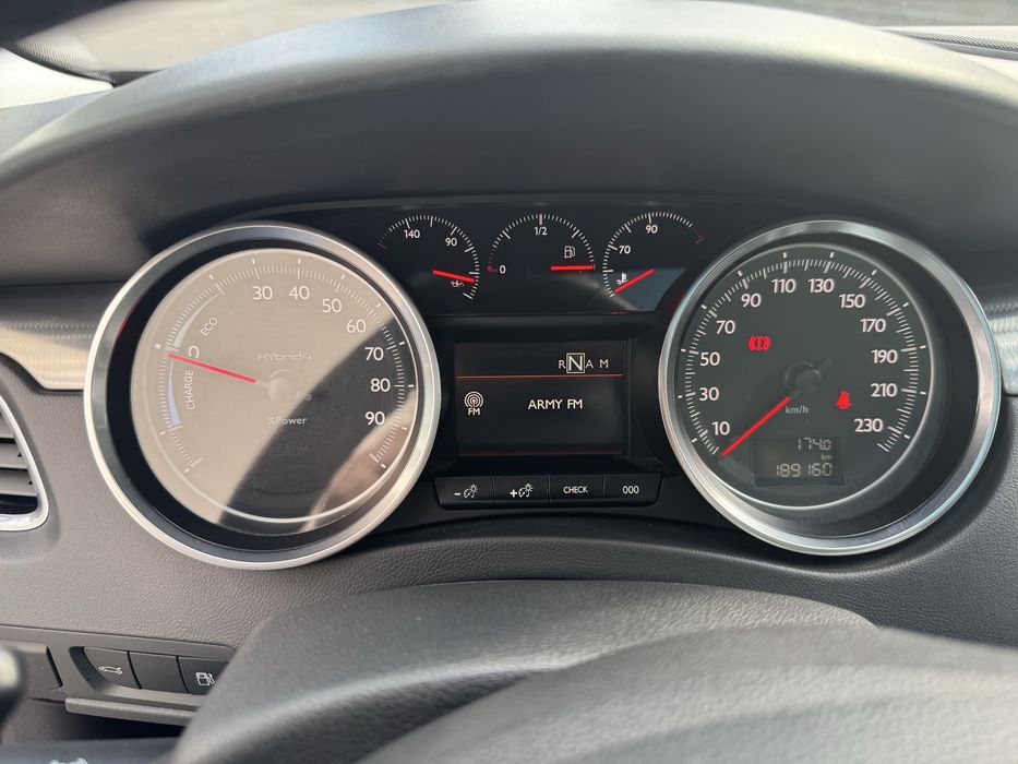 Peugeot 508 гібрид