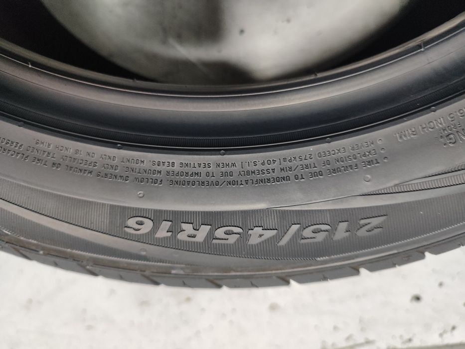 2 Pneus semi novos Nexen 215/45R16 86H Oferta dos portes