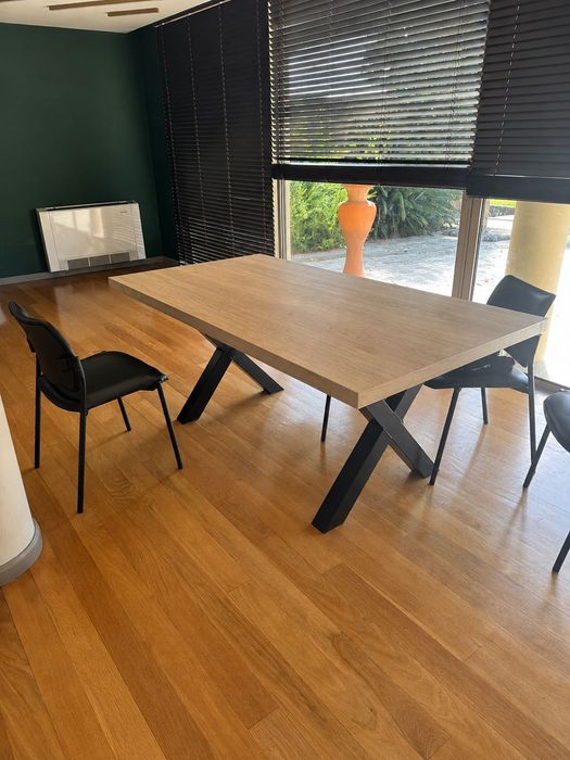 Mesa de jantar 1,80x1,00 cor Madeira Carvalho