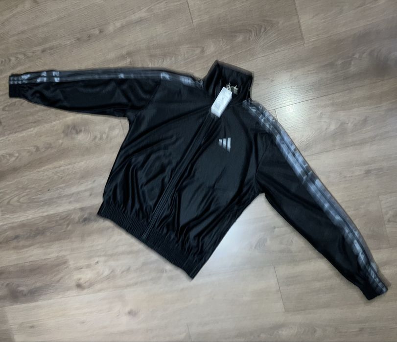 ADIDAS Шикарная оригинальная куртка размер M Relax ЭТО ОРИГИНАЛ‼️