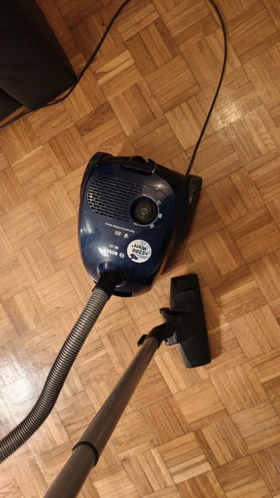 Aspirador BOSCH  700w aspirador muito bem