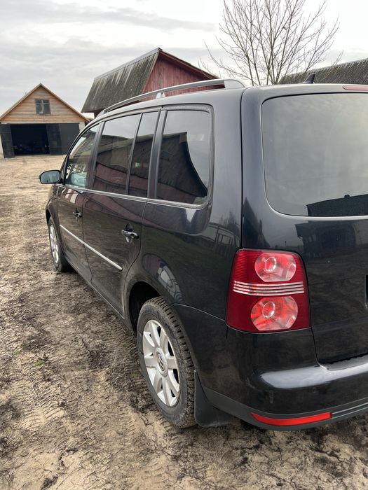 Touran 2007 2.0 125kw