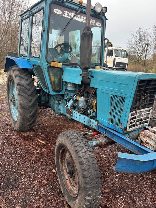 Трактор МТЗ 80 .