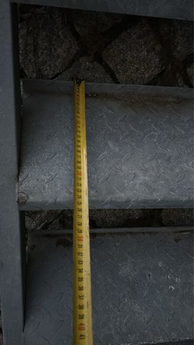 Escada em ferro metalizada