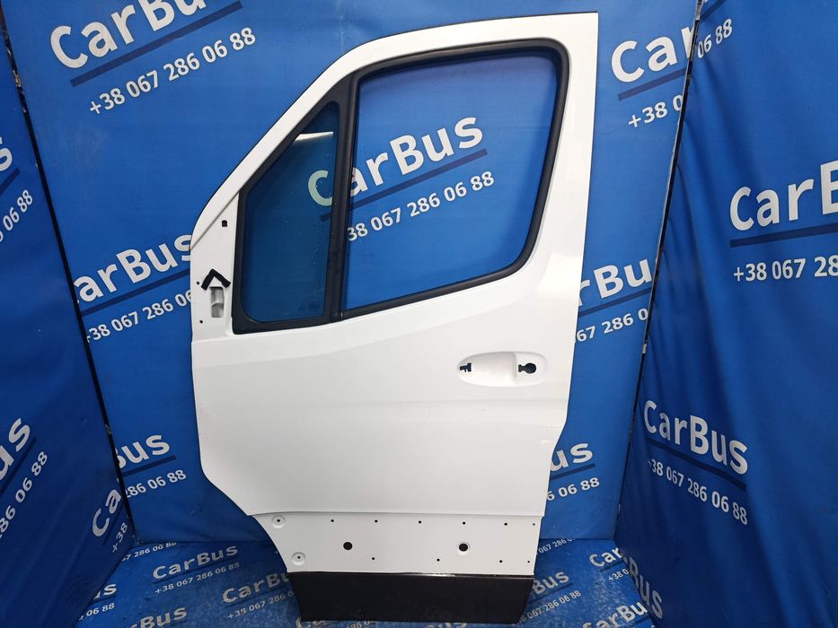Двері передні ліві Mercedes Sprinter W907 Спринтер 907 Дверь двери
