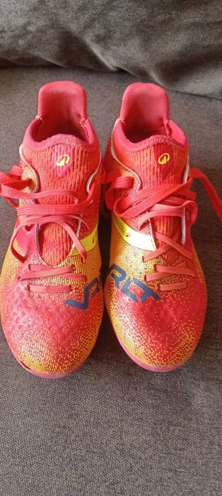 Buty piłkarskie Kpista roz.32