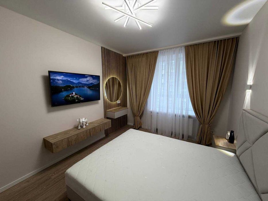 Продам ТОП 1  квартира Днепровская Брама 2