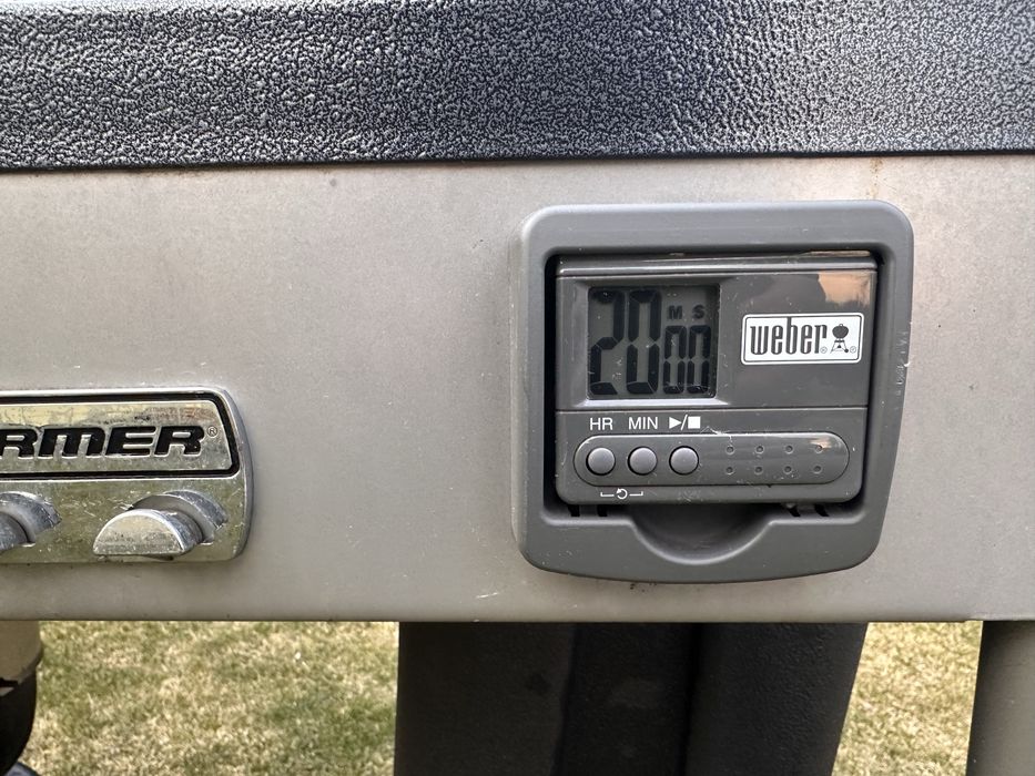 Grill węglowy Weber