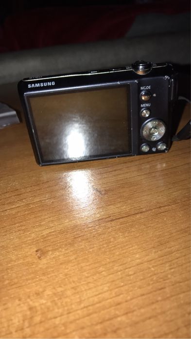 Máquina digital com um pequeno defeito64737962982275122