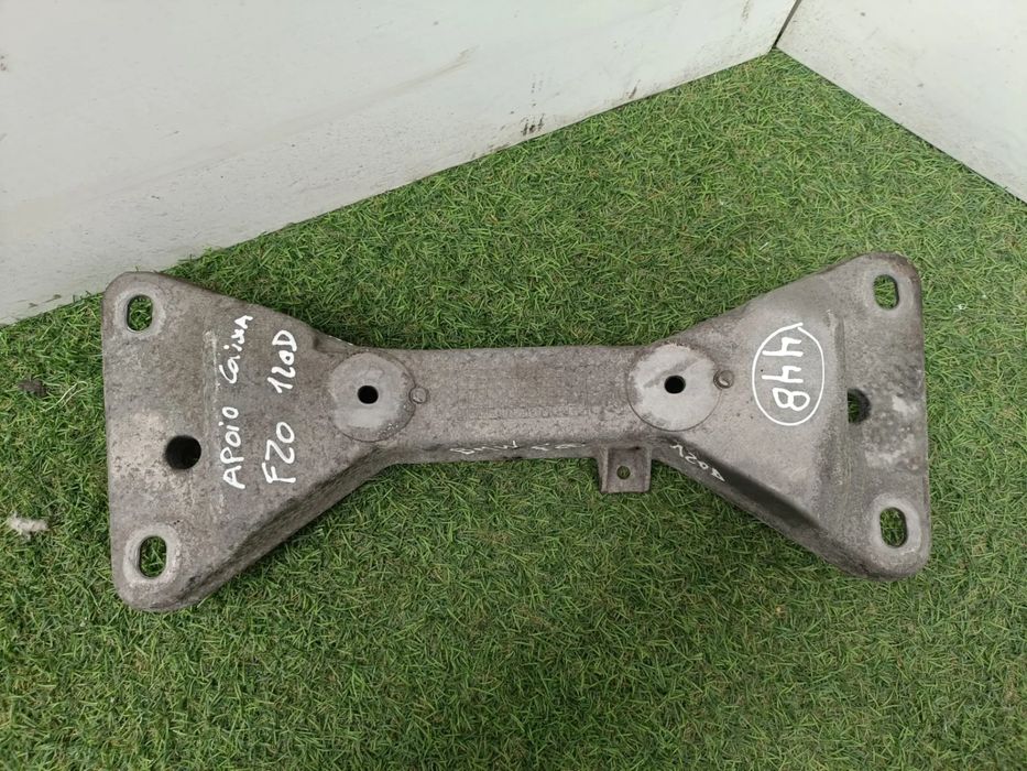 Apoio da caixa BMW 1 (F20)