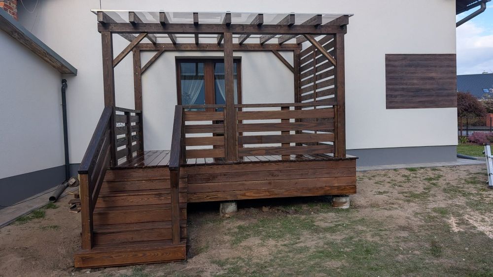 Taras drewniany, zadaszenie tarasu, altana, pergola
