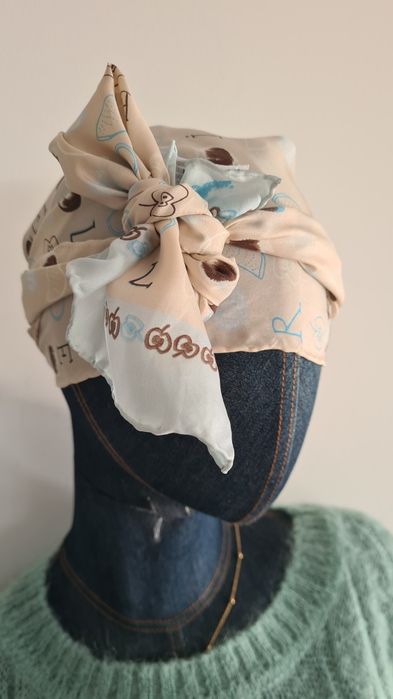 Chusta Apaszka 100% Jedwab Silk Jedwabna. 150 x 30. Owoce