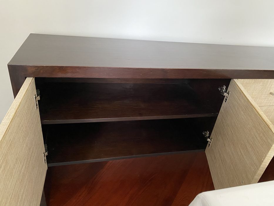 Aparador madeira e tecido