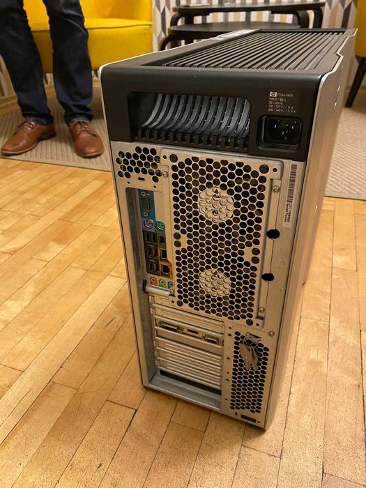 HP Z800 2x Xeon X5650 48 GB DDR3 240 GB SSD GTX 750 Ti