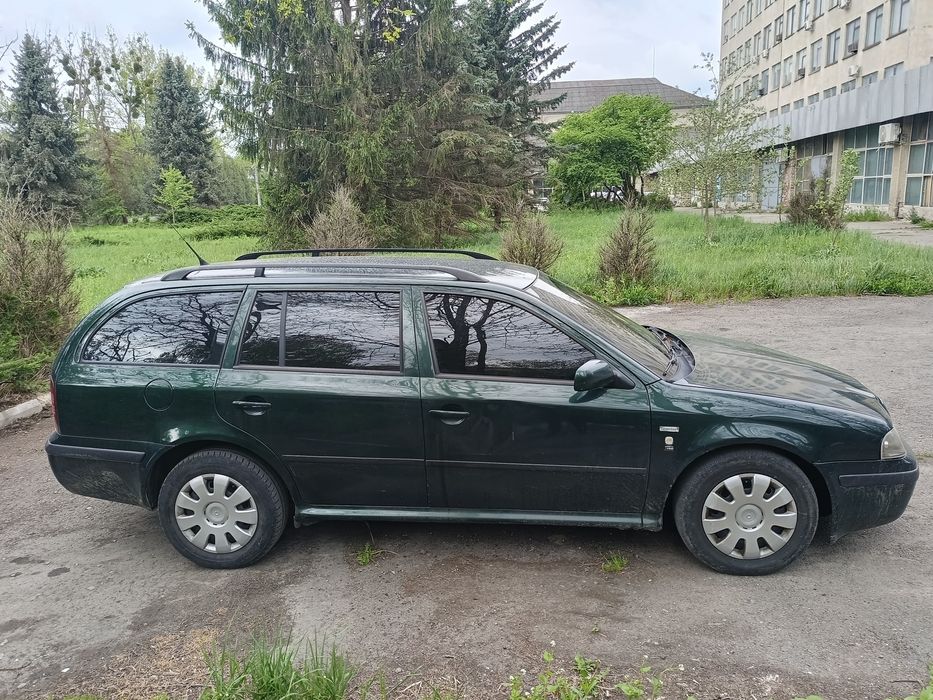 Продам шкода Октавія тур Мотор  Новий поміняний