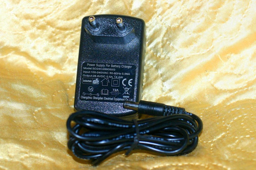 Зарядний пристрій 24-вольтового свинцевого акумулятора (до 28,8 Вольт)