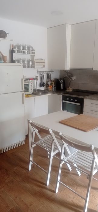 Quarto para aluguer mensal