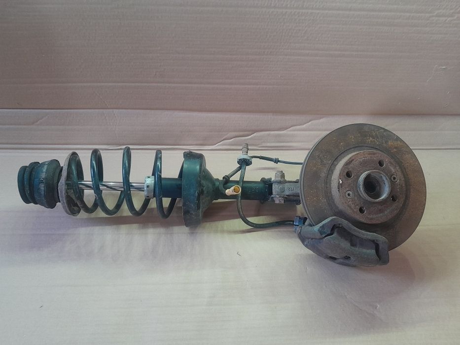 Запчастини на Рено Кенго 2000 року випуску, 1,9 дизель