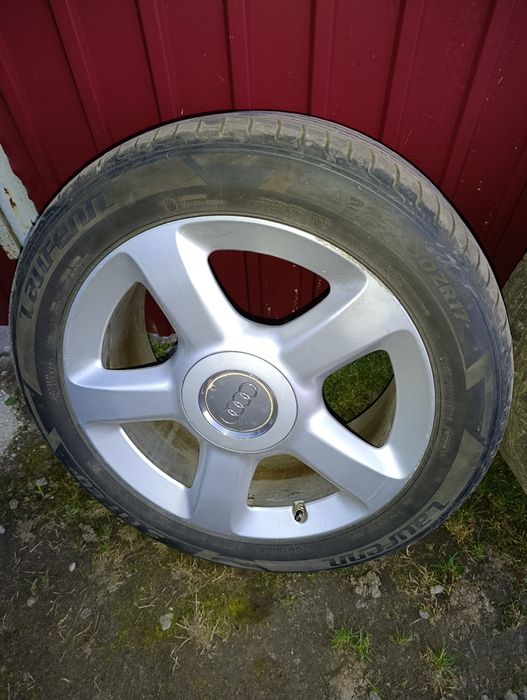 Продам диски з шинами r17