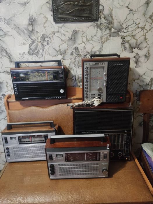 Ретро колекційні радіоприймачі
