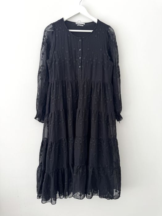 Reserved szyfonowa sukienka midi Haft