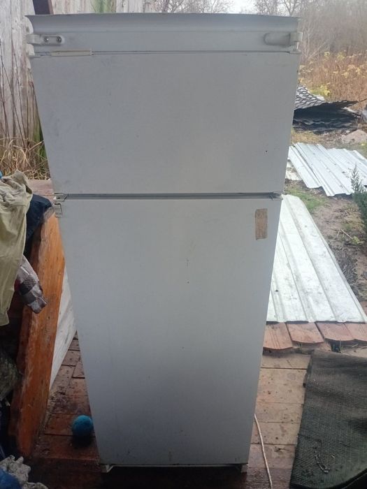 Продається холодильник б/у з Німеччини