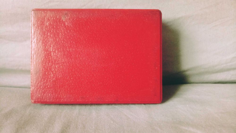 Szkatułka. Skóra. Haft. Rękodzieło. Pudełko.