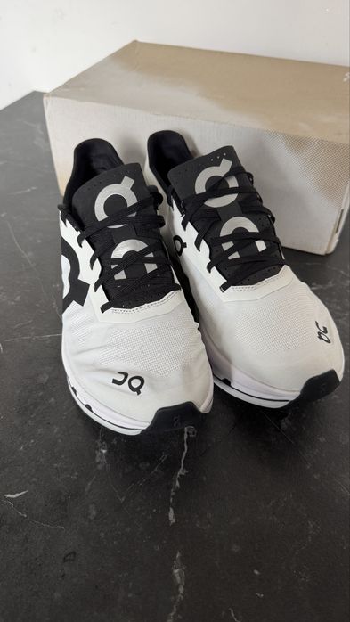 ON Cloudboom Echo „White / Black” | rozmiar 40.5 EU | Nowe, oryginalne