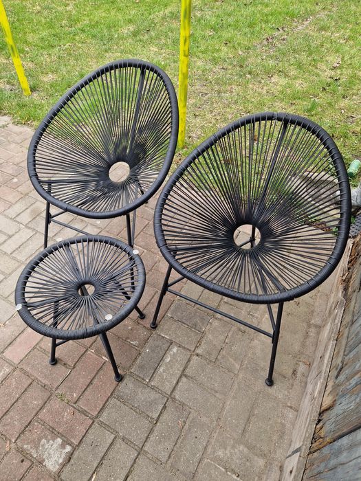 Zestaw na balkon lub taras.