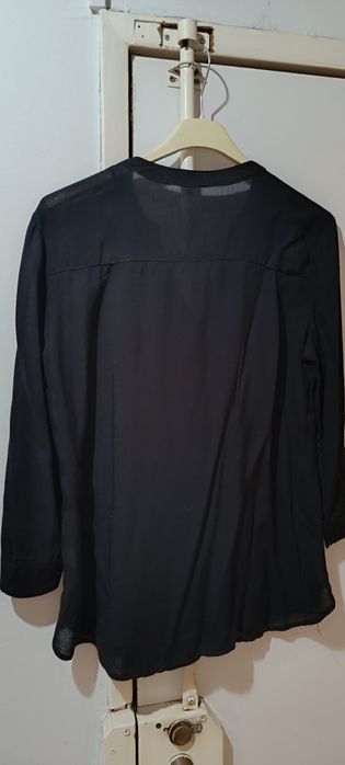 Camisa preta Atmosphere tamanho L. Usada.