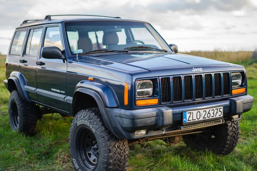 Jeep Cherokee Pierwszy  właściciel w Polsce