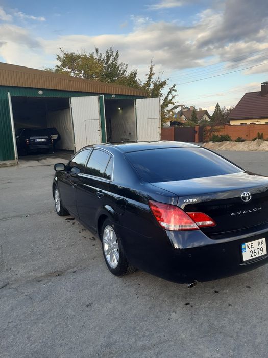 Продам Toyota Avalon