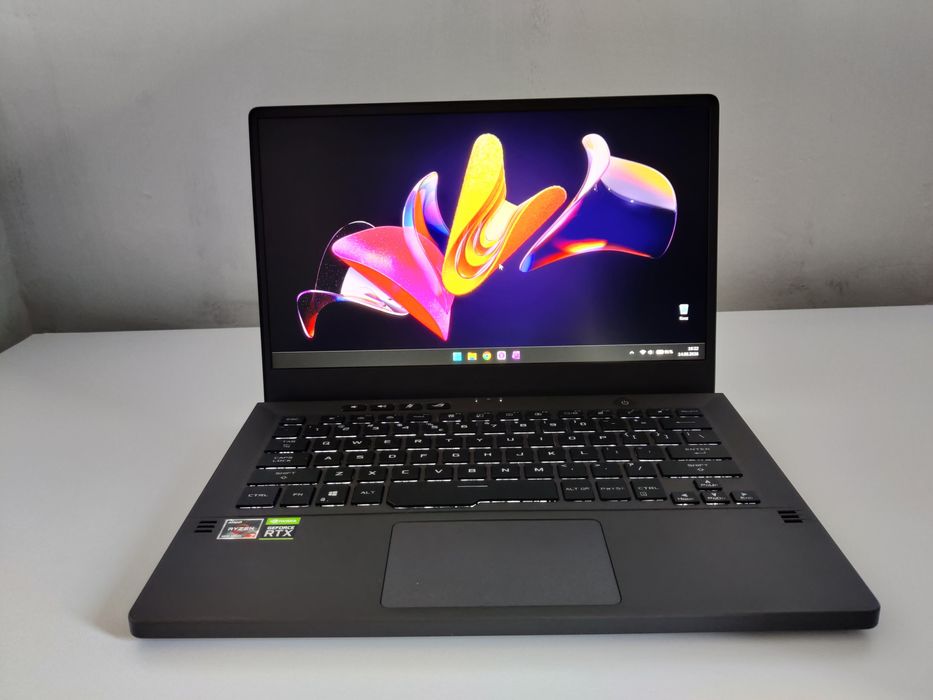 Asus Zephyrus G14 Ryzen 7 5800HS, RTX 3050, 16 GB RAM, 512 GB SSD